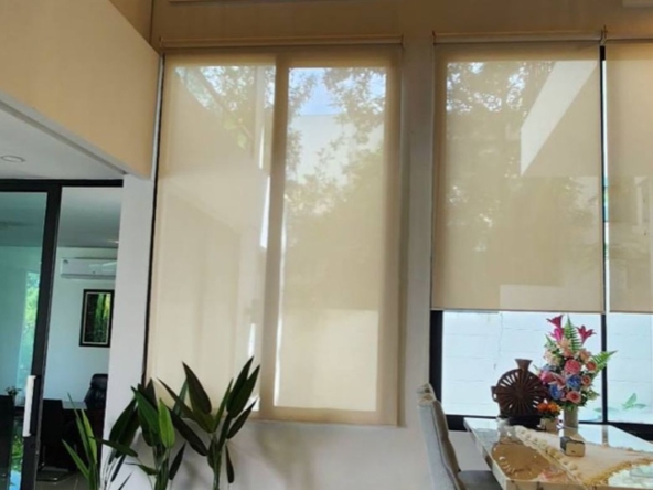 Modern style 4 bedroom house with pool for sale in San Kamphaeng