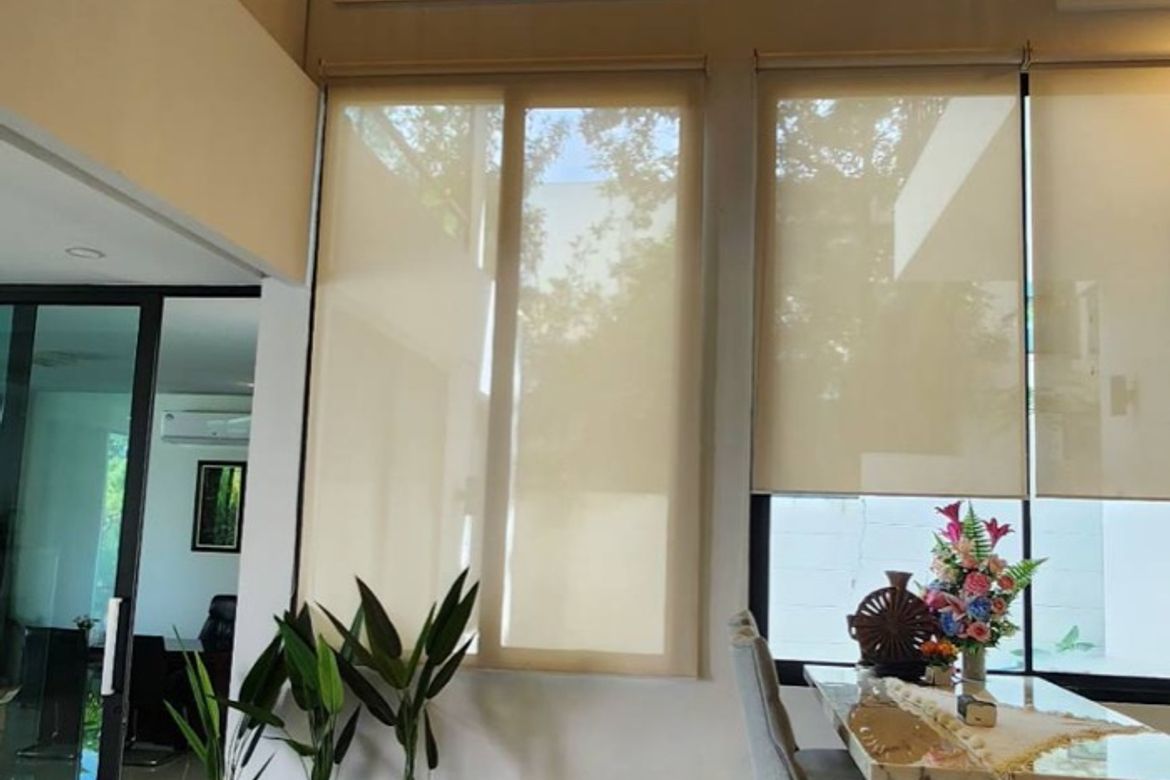 Modern style 4 bedroom house with pool for sale in San Kamphaeng