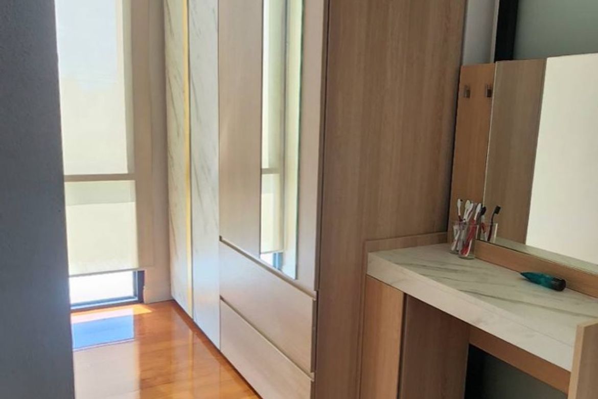 Modern style 4 bedroom house with pool for sale in San Kamphaeng