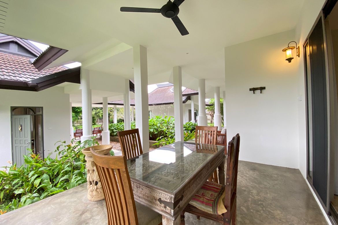 A unique pool villa for sale in Mae On