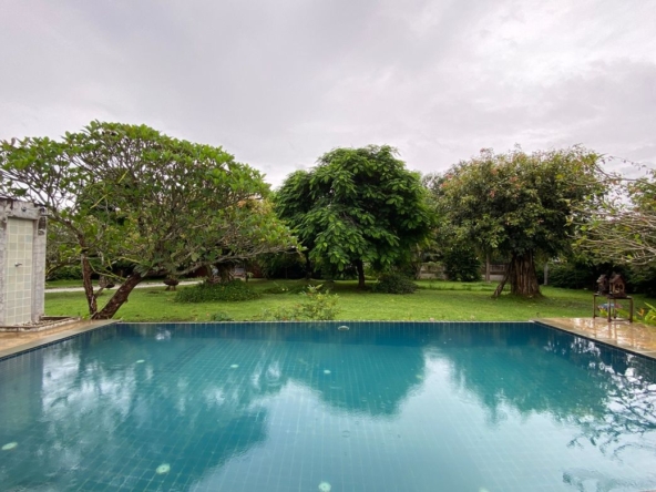 A unique pool villa for sale in Mae On