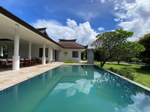 A unique pool villa for sale in Mae On
