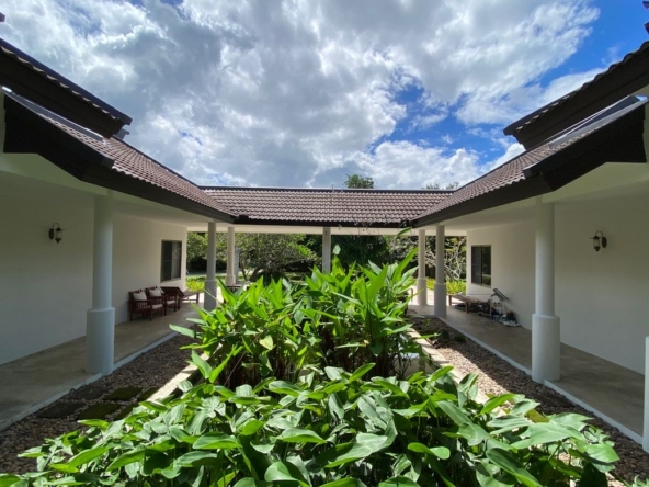 A unique pool villa for sale in Mae On