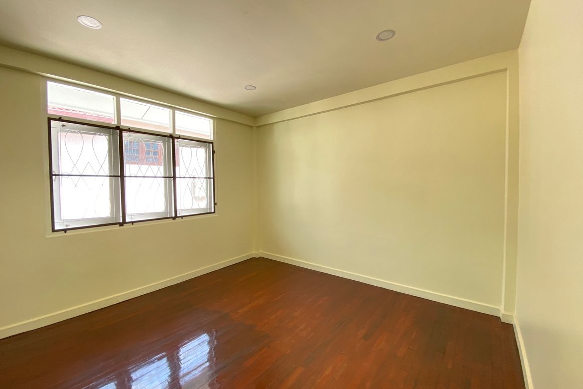 A family home for rent or sale in Muang Chiang Mai-P-PHS795