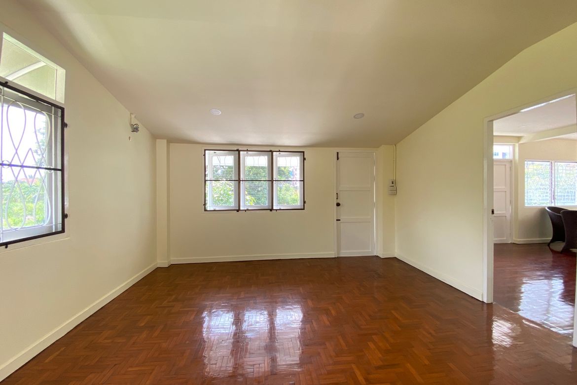 A family home for rent or sale in Muang Chiang Mai-P-PHS795