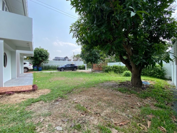 A family home for rent or sale in Muang Chiang Mai-P-PHS795