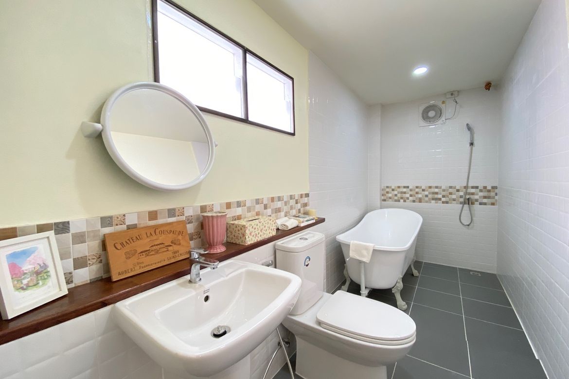 A family home for rent or sale in Muang Chiang Mai-P-PHS795