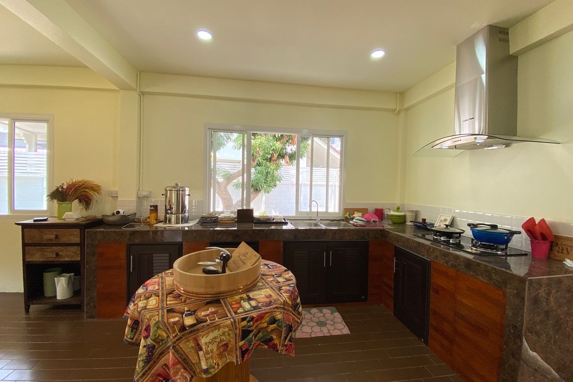 A family home for rent or sale in Muang Chiang Mai-P-PHS795