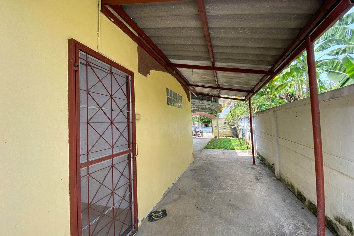 4 bed house for rent or sale in San Sai