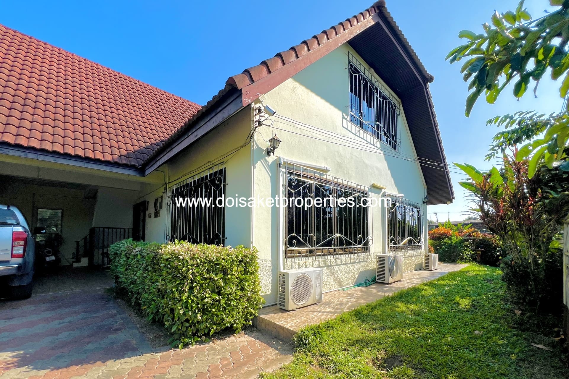 San Sai-DSP-(HS374-03) 3-Bedroom Family Home for Sale in Peaceful San Na Meng