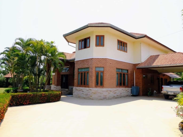 San Sai-DSP-(HS261-04) Large Luxury Family Home with Pool on 3+ Rai in San Sai