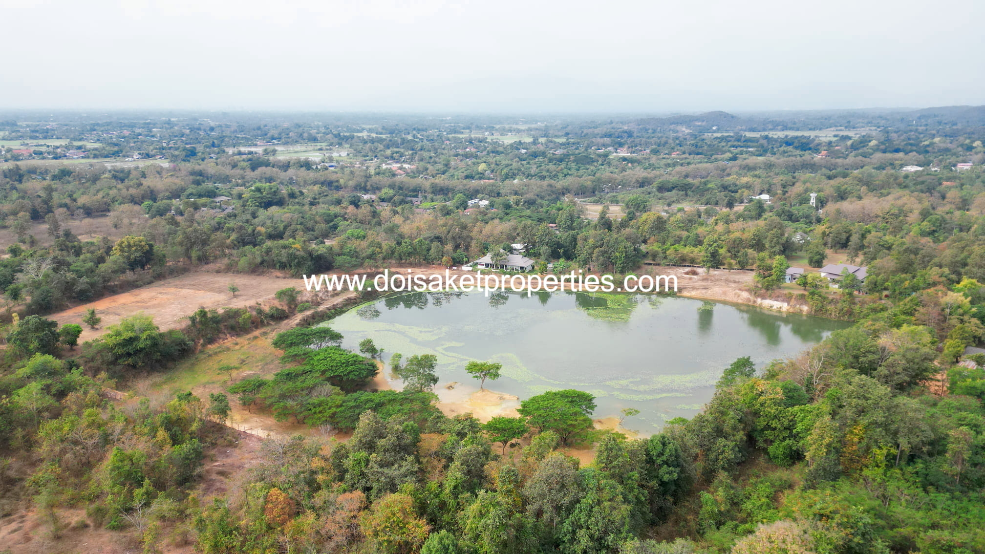 Doi Saket-DSP-(LS403-37) Stunning Plot of Land with Large Lake for Sale in Luang Nuea