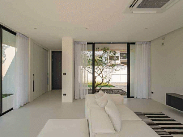 5 Bathrooms