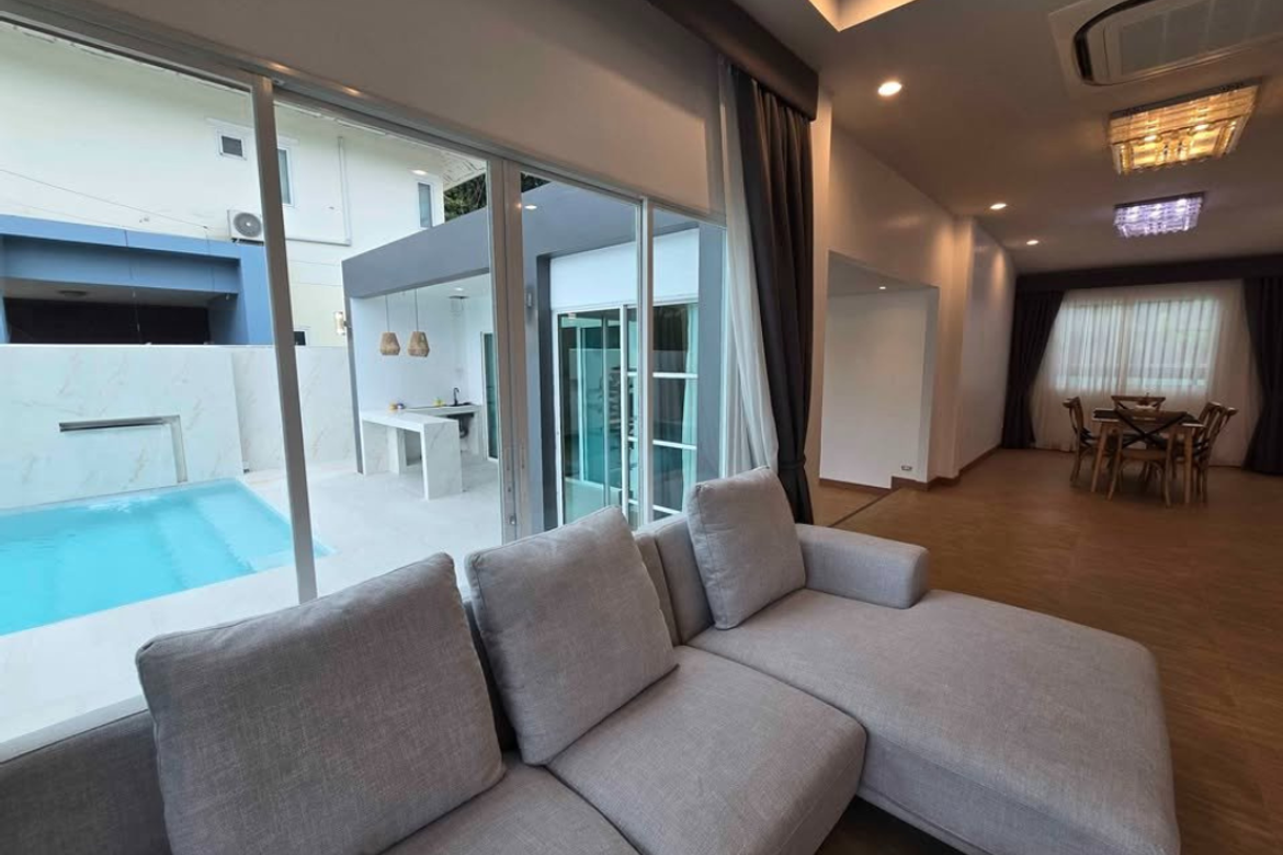 5 Bathrooms