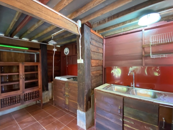 A wooden house in Nam Phrae for sale in Chiang Mai-P-PCCS1157