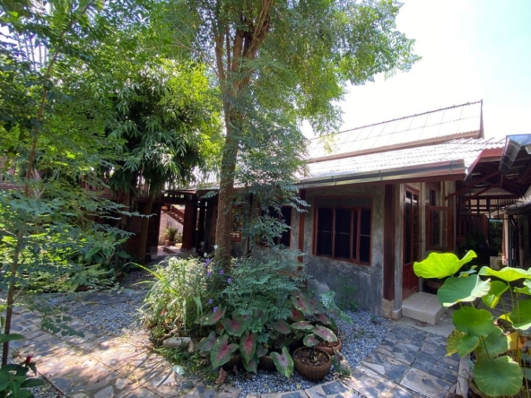 A wooden house in Nam Phrae for sale in Chiang Mai-P-PCCS1157