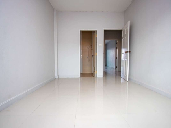 Prime Commercial Property in Sansai – Ideal Business Opportunity!-PH-SAN429