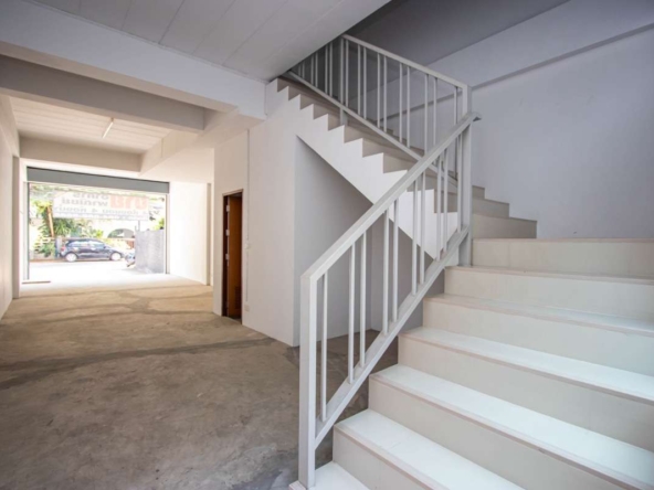 Versatile Three-Storey Townhouse/Home Business Unit in Santhitam-PH-CITY752