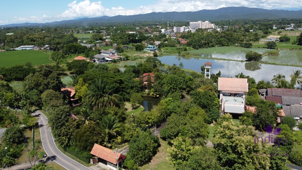 Large property for sale in Nong Han