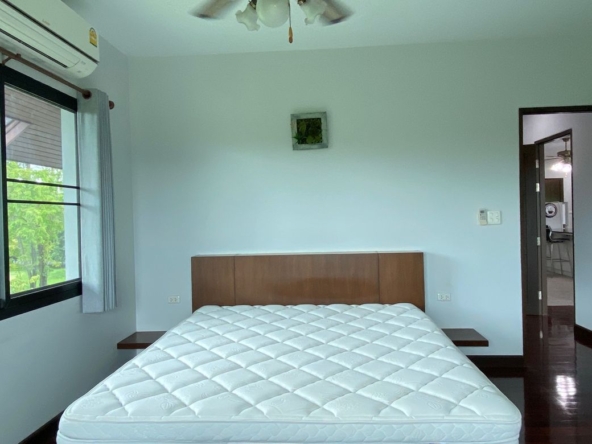3 bed condo for sale in the golf course