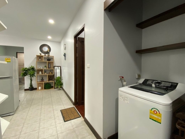 3 bed condo for sale in the golf course