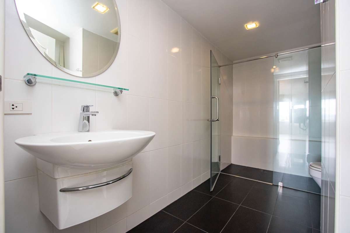 Spacious 1 Bedroom Condo for Sale : Nakornping Condominium-PH-NKP070