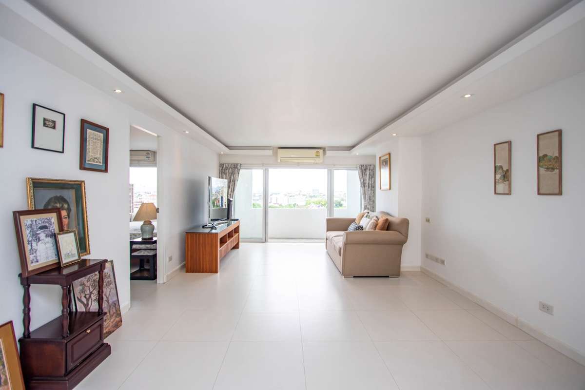 Spacious 1 Bedroom Condo for Sale : Nakornping Condominium-PH-NKP070