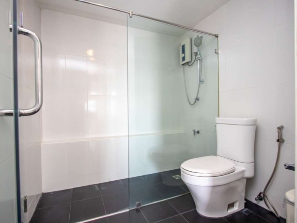 Spacious 1 Bedroom Condo for Sale : Nakornping Condominium-PH-NKP070