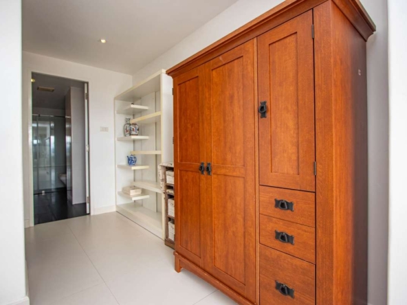 Spacious 1 Bedroom Condo for Sale : Nakornping Condominium-PH-NKP070