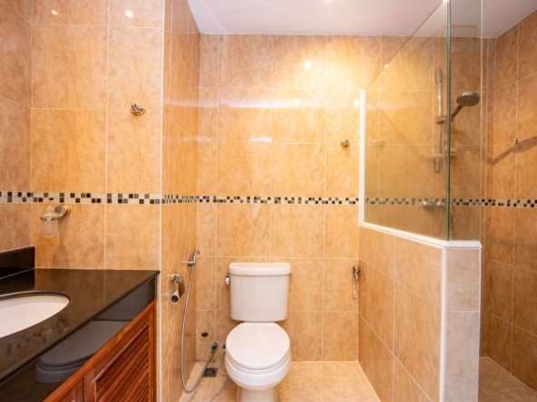 Chiang Mai Riverside Condominium — Spacious 9th Floor Unit for Sale-PH-RS184