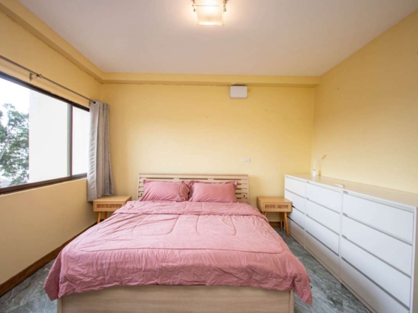 Chiang Mai Riverside Condominium — Spacious 9th Floor Unit for Sale-PH-RS184