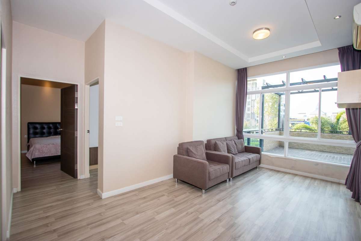 Spacious 2 Bed Condo at My Hip Condo 2-PH-HIP2038