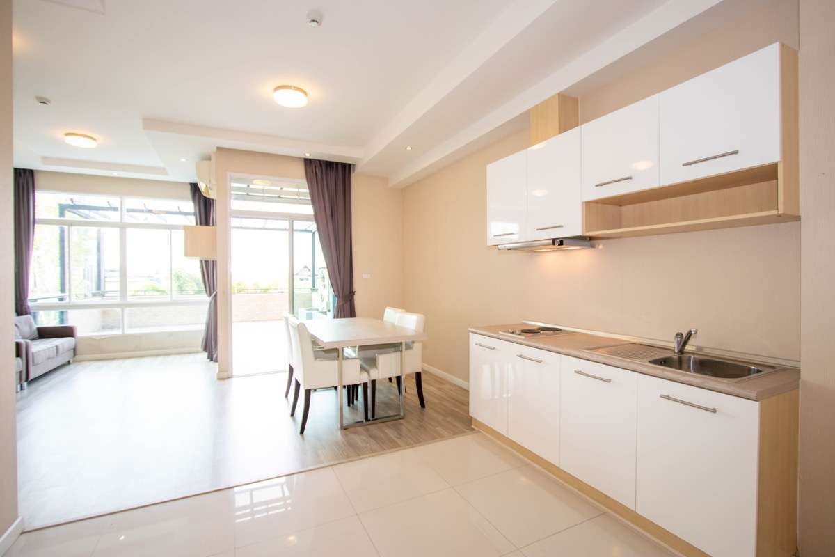 Spacious 2 Bed Condo at My Hip Condo 2-PH-HIP2038
