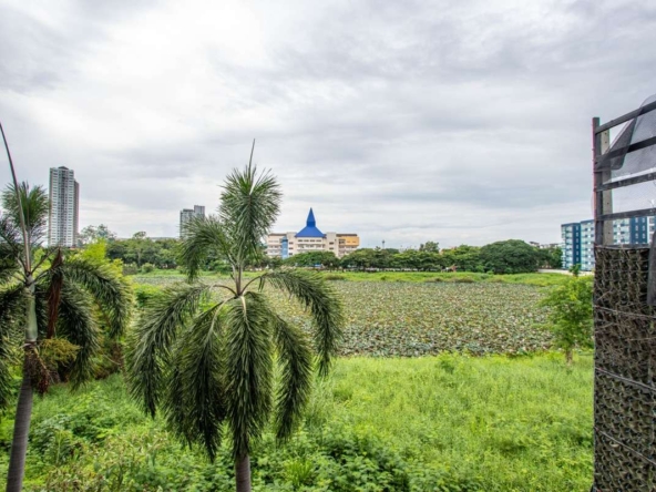 Spacious 2-Bedroom Condo for Sale at The Treasure
