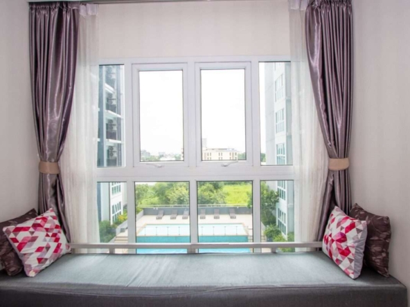 Contemporary One-Bedroom Apartment with Pool View and Prime Location for Sale-PH-PRIO018