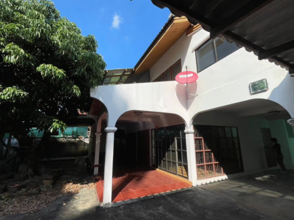 2Bedrooms