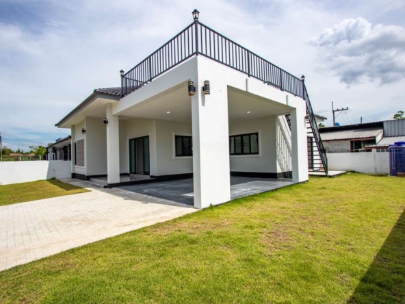 Explore this 3-Bedroom Gem for Sale at 2