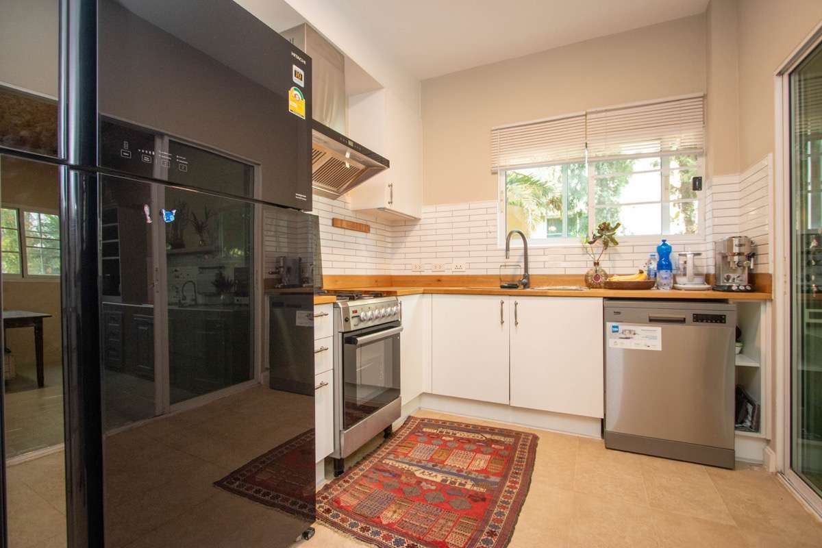Fully Furnished Chiang Mai Home in Prime Location – Lanna Pinery-PH-LP028