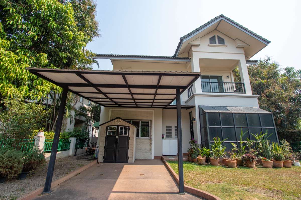 Fully Furnished Chiang Mai Home in Prime Location – Lanna Pinery-PH-LP028