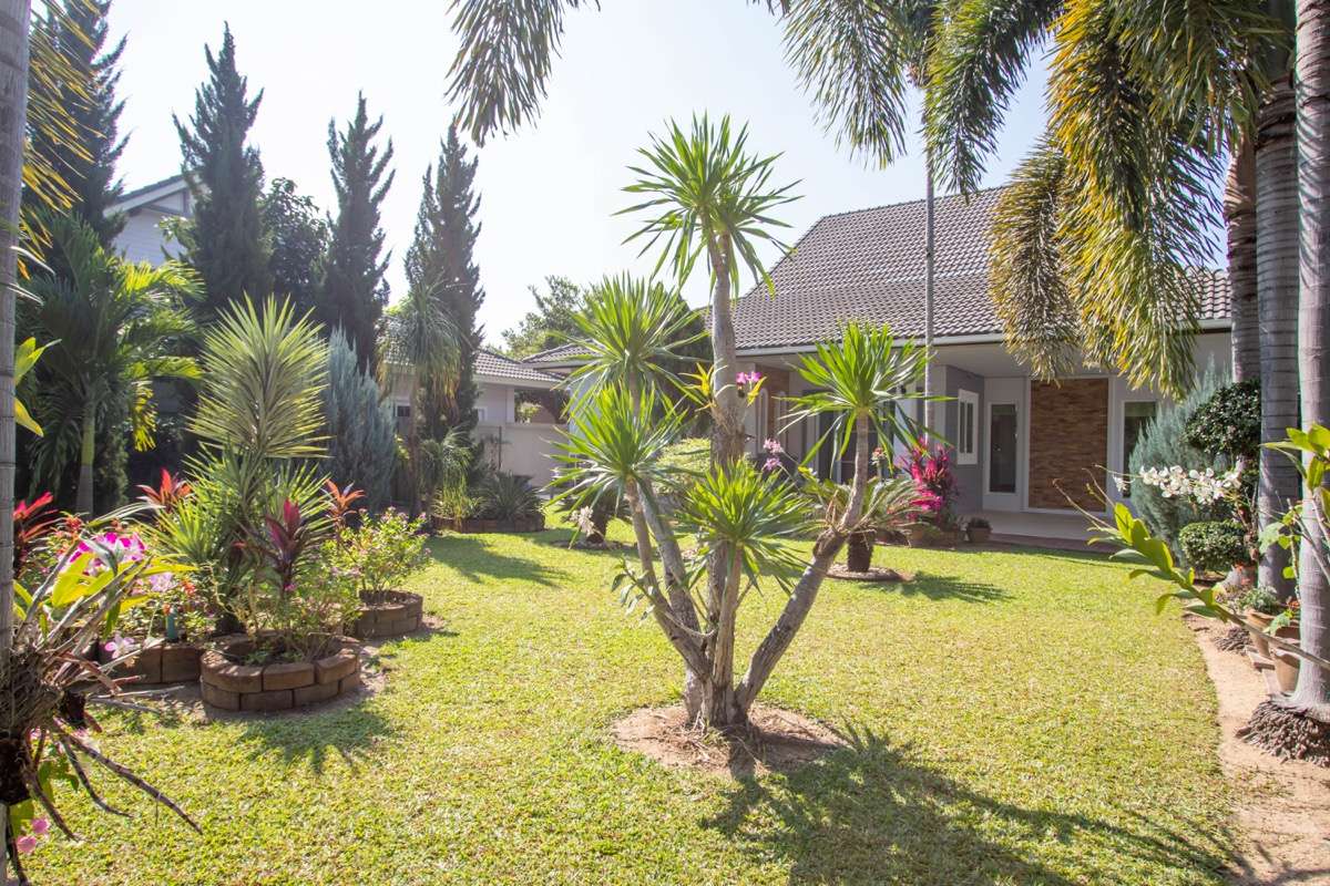 Delightful Three-Bedroom House for Sale in Sansaran La Bella-PH-SSR044