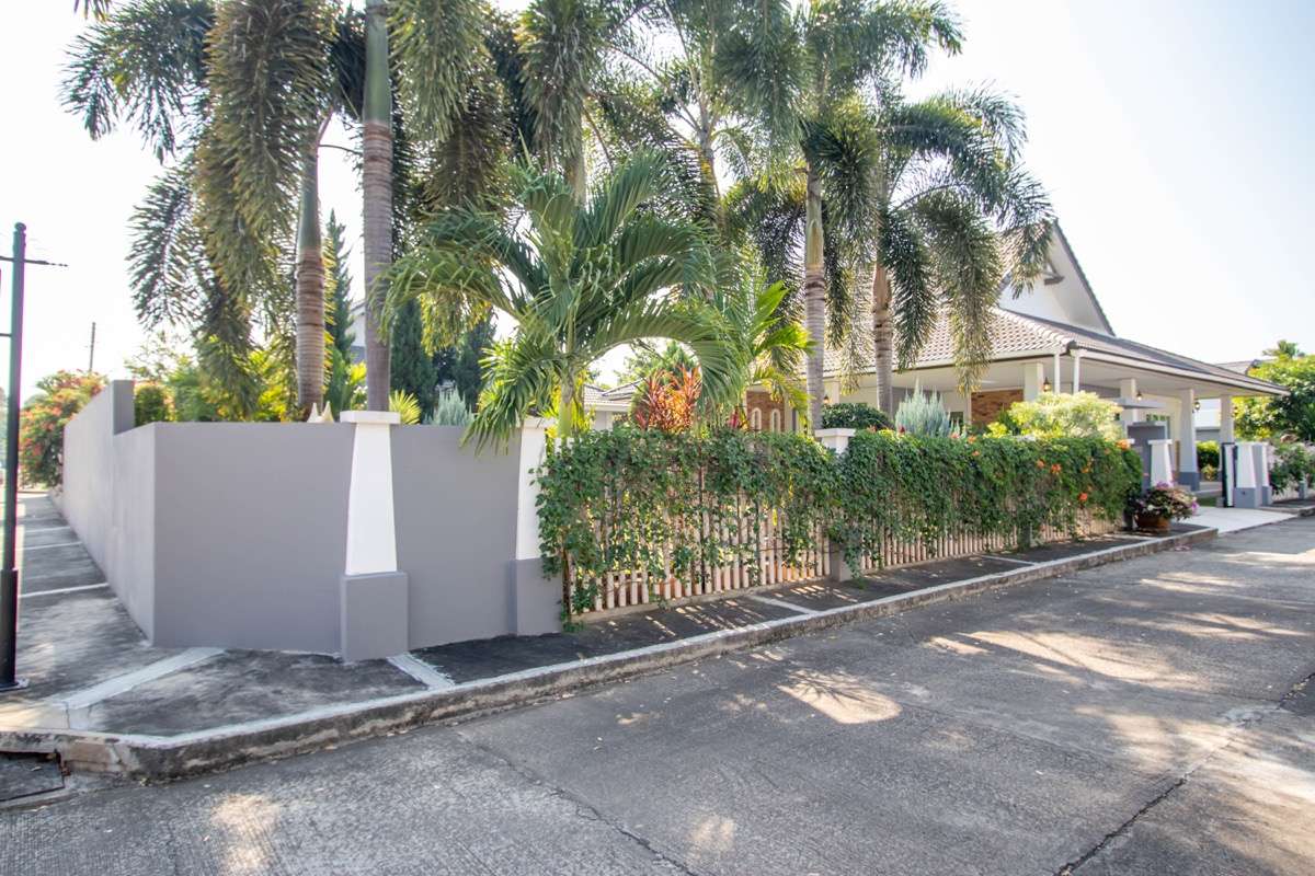 Delightful Three-Bedroom House for Sale in Sansaran La Bella-PH-SSR044