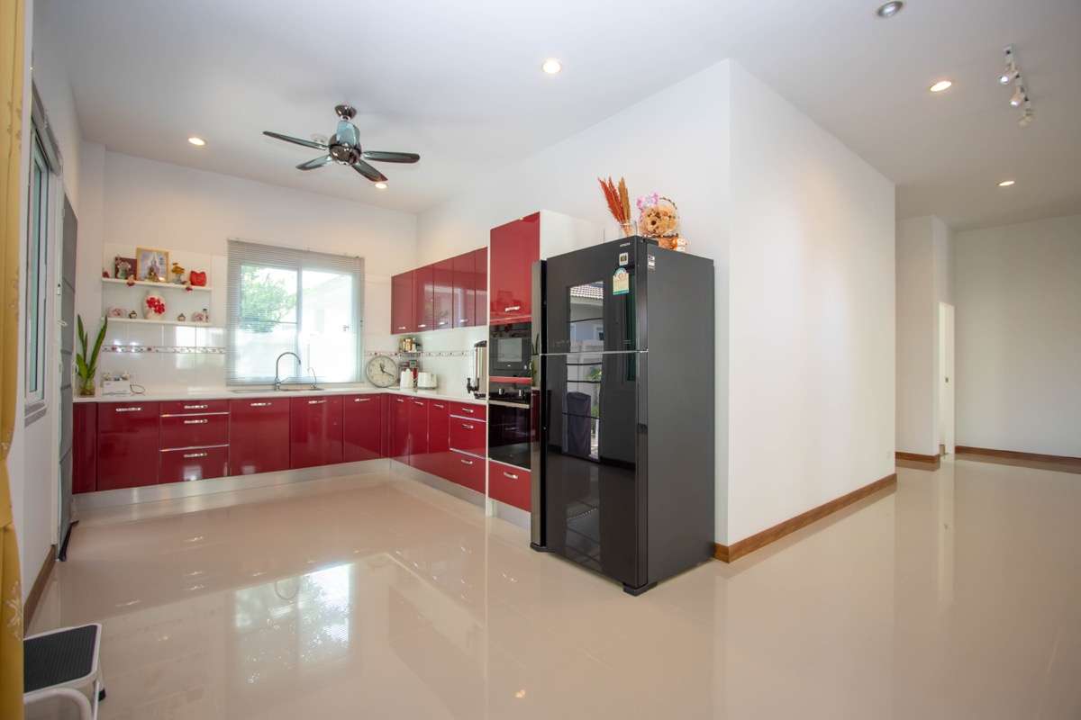 Delightful Three-Bedroom House for Sale in Sansaran La Bella-PH-SSR044