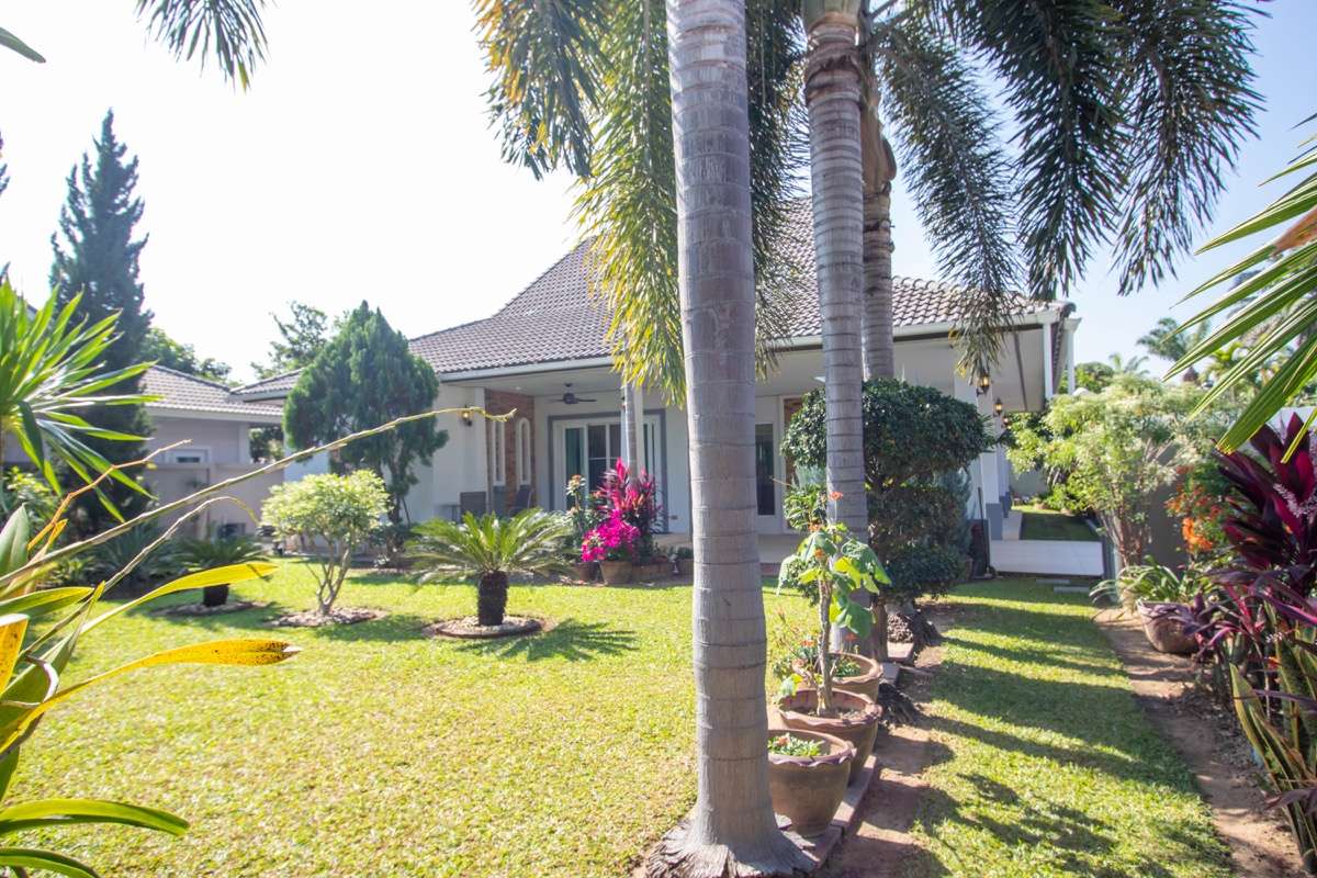 Delightful Three-Bedroom House for Sale in Sansaran La Bella-PH-SSR044