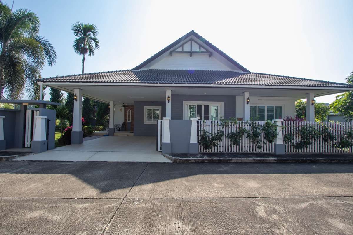 Delightful Three-Bedroom House for Sale in Sansaran La Bella-PH-SSR044