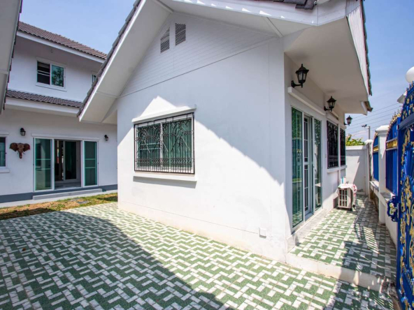 5 Bedroom House for Sale at San Phak Wan-PH-HD414
