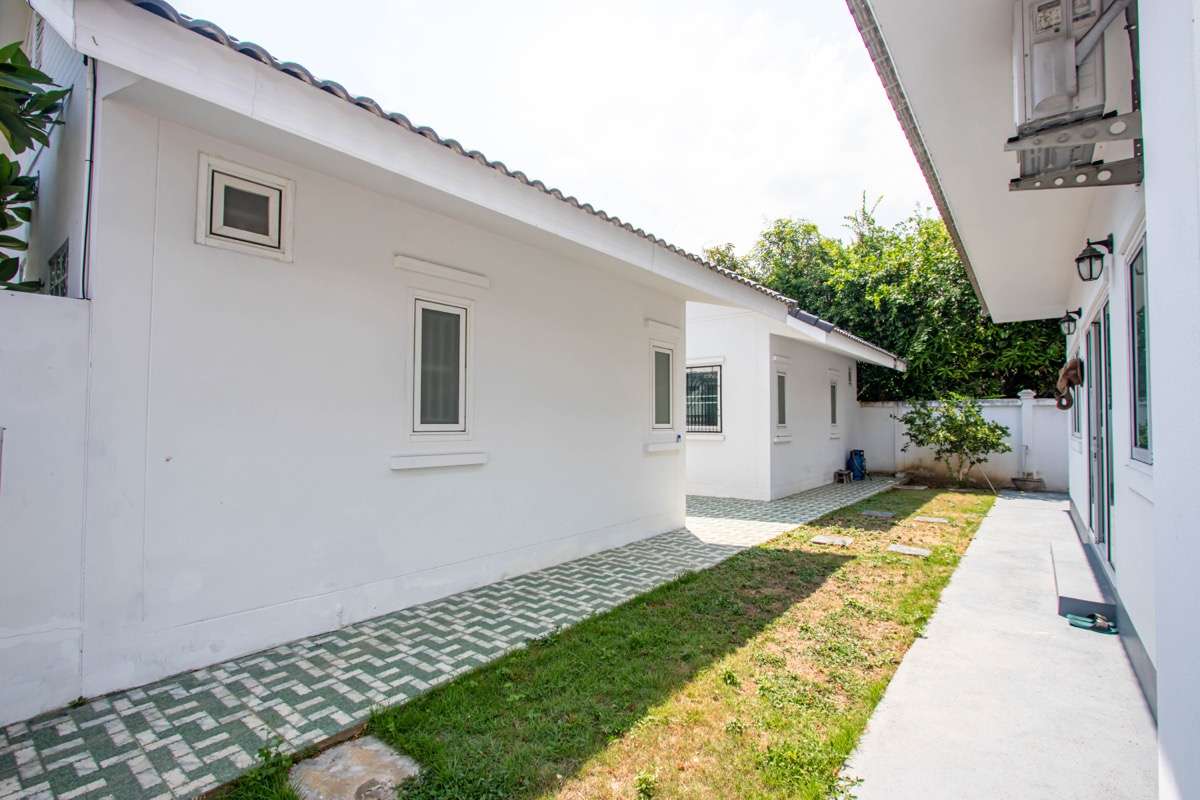 5 Bedroom House for Sale at San Phak Wan-PH-HD414