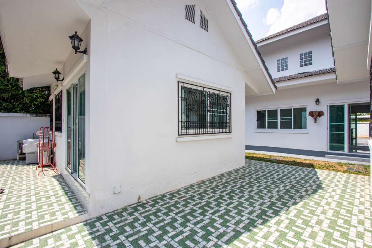 5 Bedroom House for Sale at San Phak Wan-PH-HD414