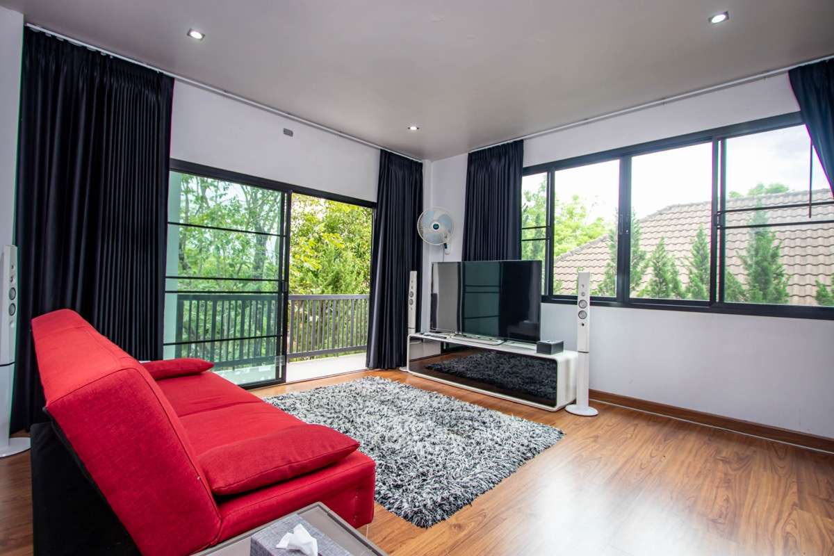 Discover Your Dream Home in Hang Dong District!-PH-WT117