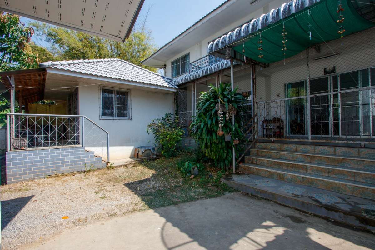 Land for Sale with 2 Houses– Prime Location-PH-CITY751