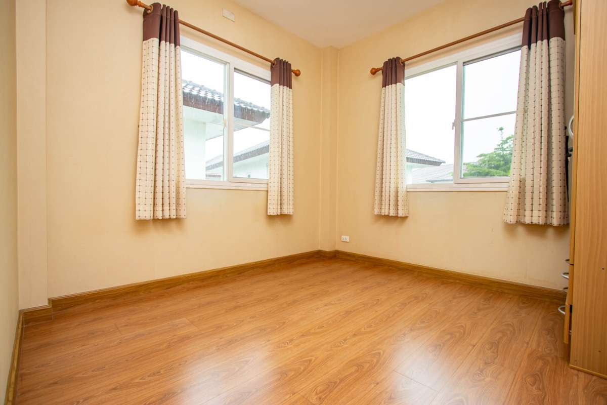 Well-Located Three-Bedroom Family Home for Sale at Urbana+1-PH-UBN1004